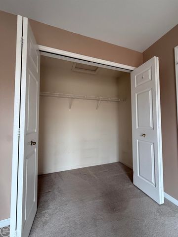 52164 Naugatuck Drive, Macomb, MI 48042