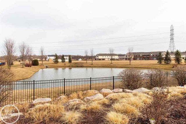 52164 Naugatuck Drive, Macomb, MI 48042