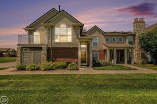 52164 Naugatuck Drive, Macomb, MI 48042