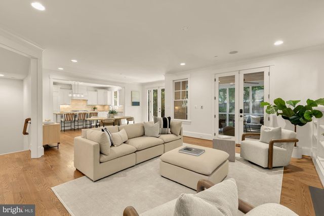 4308 CHESTNUT ST, Bethesda, MD 20814