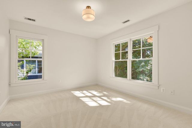 4308 CHESTNUT ST, Bethesda, MD 20814