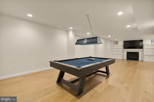 4308 CHESTNUT ST, Bethesda, MD 20814