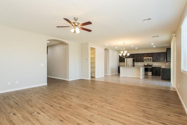 20698 E Canary Way, Queen Creek, AZ 85142