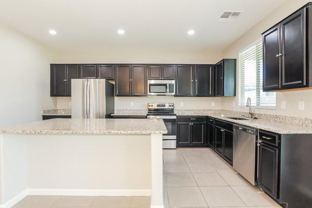 20698 E Canary Way, Queen Creek, AZ 85142