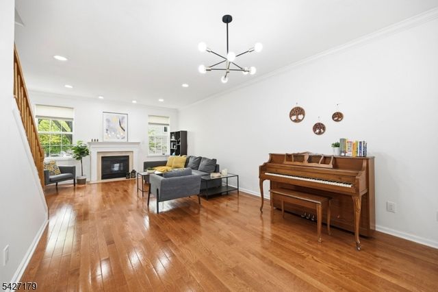 214 Swathmore Dr, Nutley Twp., NJ 07110