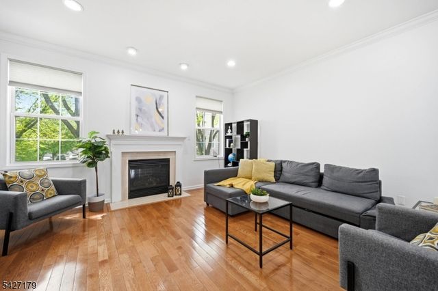 214 Swathmore Dr, Nutley Twp., NJ 07110