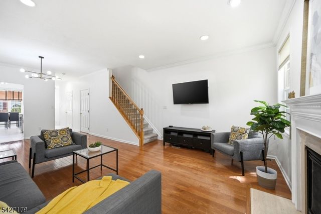 214 Swathmore Dr, Nutley Twp., NJ 07110
