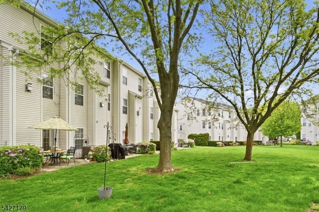 214 Swathmore Dr, Nutley Twp., NJ 07110