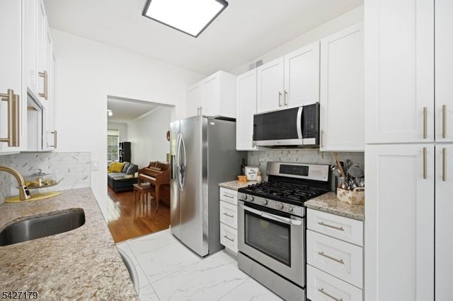214 Swathmore Dr, Nutley Twp., NJ 07110