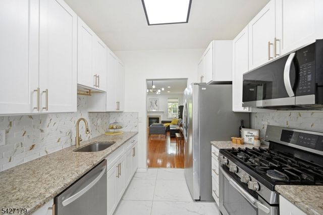 214 Swathmore Dr, Nutley Twp., NJ 07110