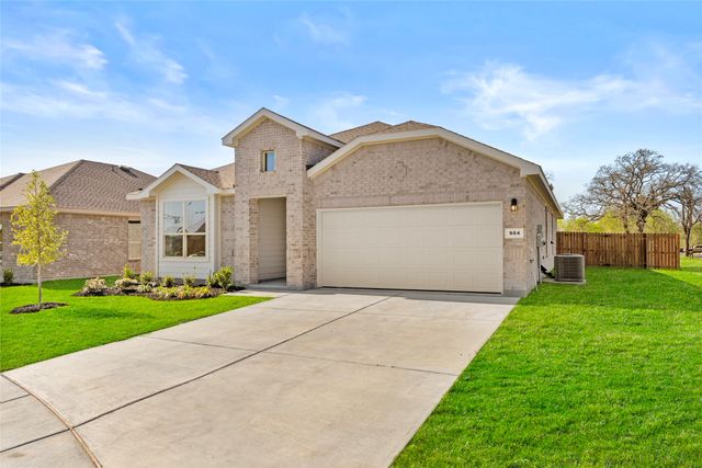 904 Traction Trail, Cleburne, TX 76031
