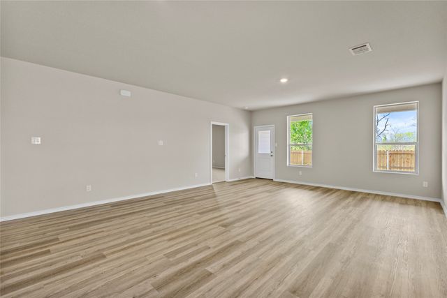 904 Traction Trail, Cleburne, TX 76031