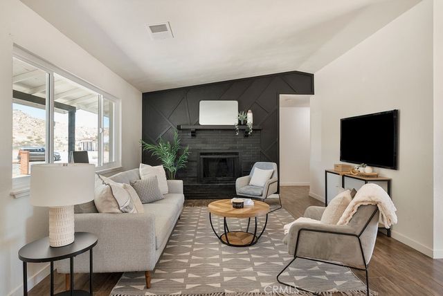 40104 166th Street E, Lake Los Angeles, CA 93591