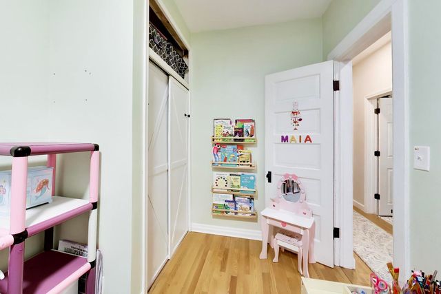 3009 W Belden Avenue, Chicago, IL 60647