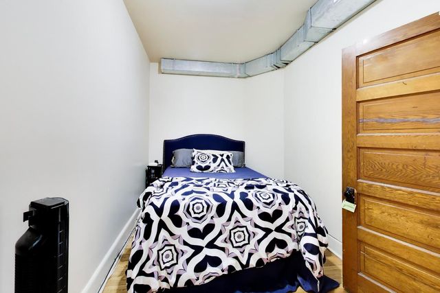 3009 W Belden Avenue, Chicago, IL 60647