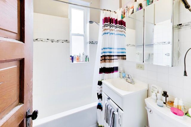 3009 W Belden Avenue, Chicago, IL 60647