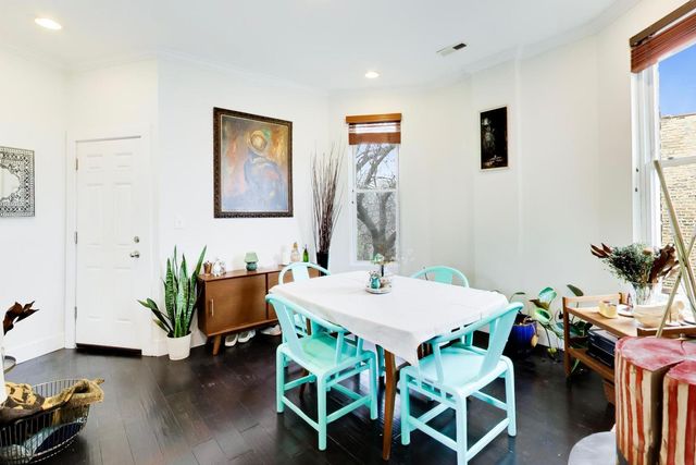 3009 W Belden Avenue, Chicago, IL 60647