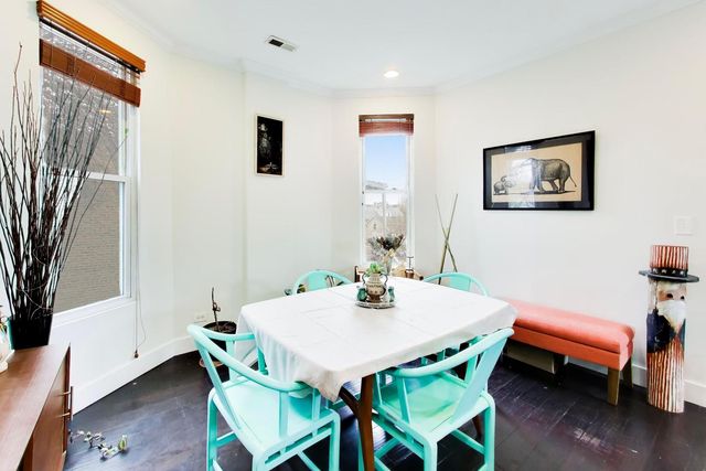 3009 W Belden Avenue, Chicago, IL 60647