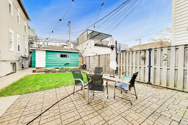 3009 W Belden Avenue, Chicago, IL 60647