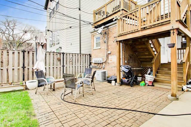 3009 W Belden Avenue, Chicago, IL 60647