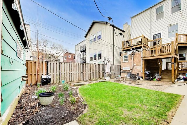 3009 W Belden Avenue, Chicago, IL 60647