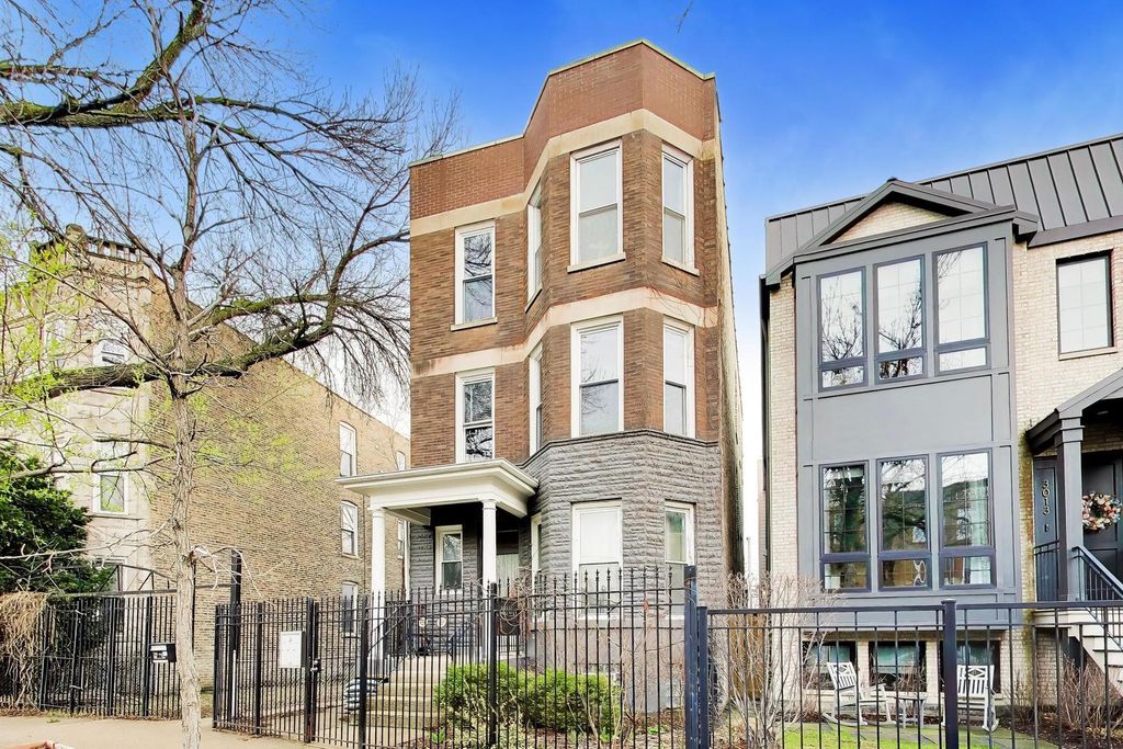 3009 W Belden Avenue, Chicago, IL 60647