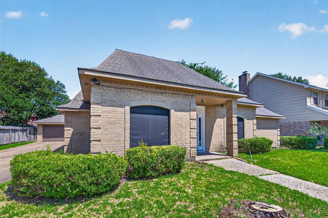 14934 Camino Rancho Drive, Houston, TX 77083