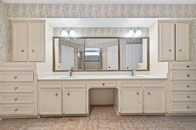 14934 Camino Rancho Drive, Houston, TX 77083