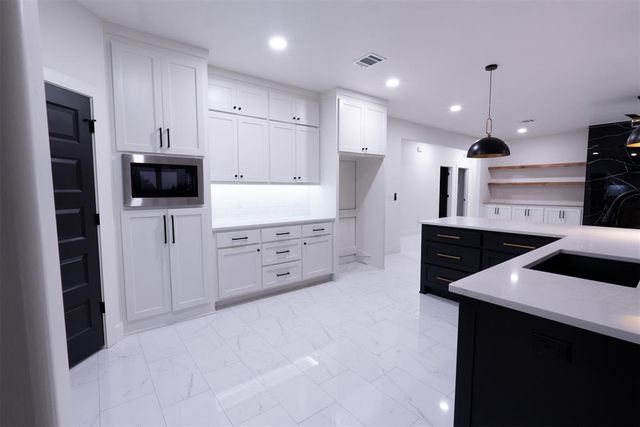 4348 Raymond Lane, Guthrie, OK 73044