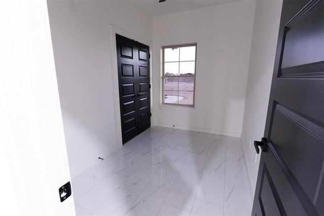 4348 Raymond Lane, Guthrie, OK 73044