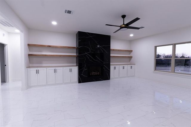 4348 Raymond Lane, Guthrie, OK 73044