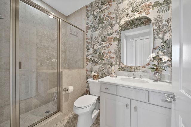 2211 Briarglen Drive 708, Houston, TX 77027