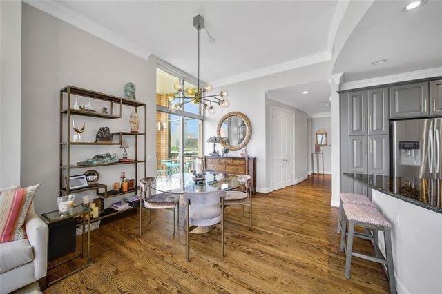 2211 Briarglen Drive 708, Houston, TX 77027
