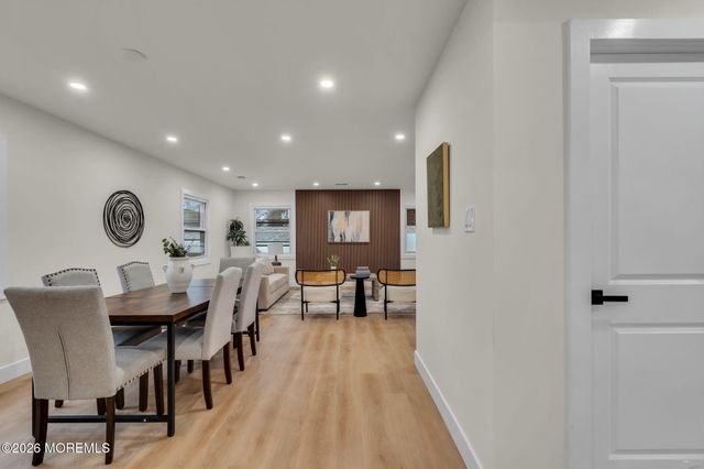 67 Garland Lane, Willingboro, NJ 08046