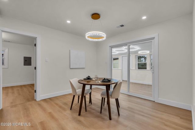 67 Garland Lane, Willingboro, NJ 08046