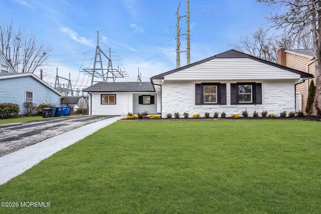 67 Garland Lane, Willingboro, NJ 08046