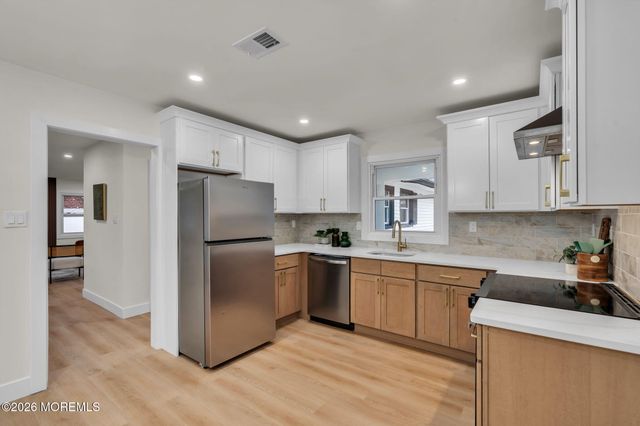 67 Garland Lane, Willingboro, NJ 08046