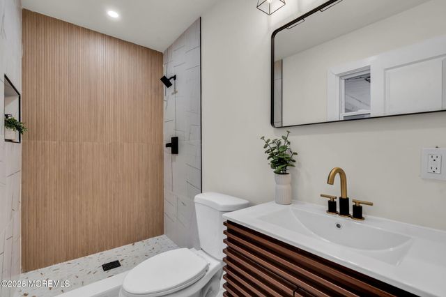 67 Garland Lane, Willingboro, NJ 08046