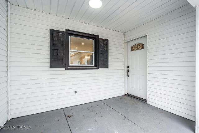 67 Garland Lane, Willingboro, NJ 08046