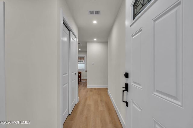 67 Garland Lane, Willingboro, NJ 08046