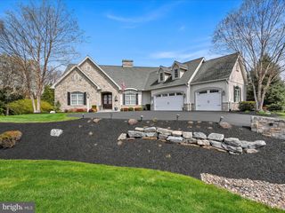 992 BUCKWALTER RD, Lititz, PA 17543