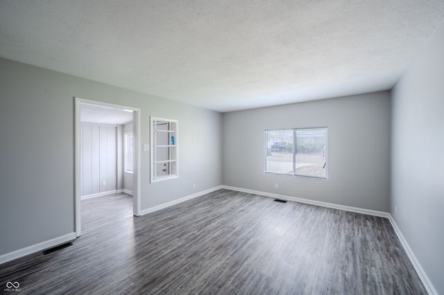 1021 S Worth Avenue, Indianapolis, IN 46241