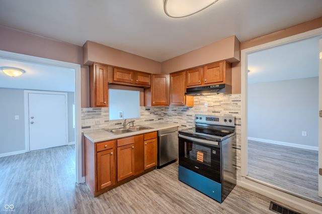 1021 S Worth Avenue, Indianapolis, IN 46241