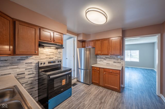 1021 S Worth Avenue, Indianapolis, IN 46241