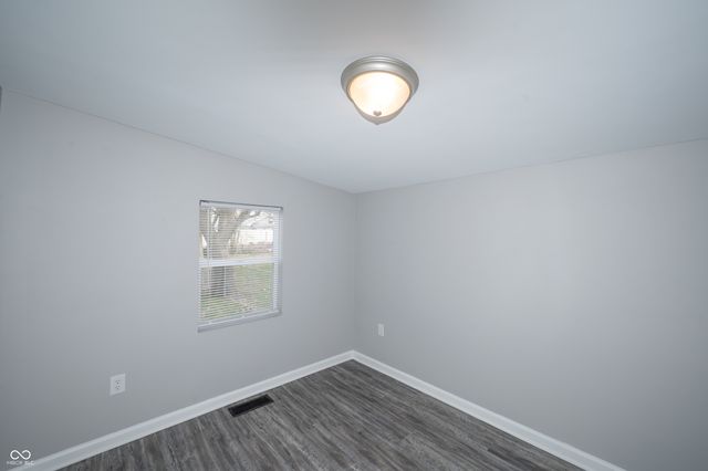 1021 S Worth Avenue, Indianapolis, IN 46241