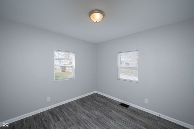 1021 S Worth Avenue, Indianapolis, IN 46241