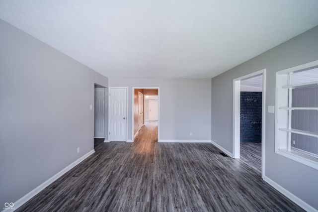 1021 S Worth Avenue, Indianapolis, IN 46241