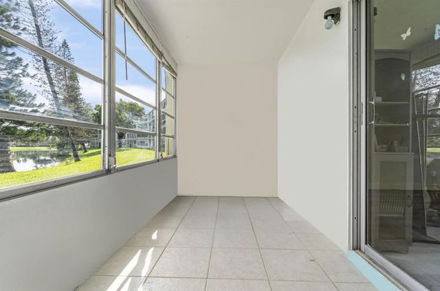 1038 Cambridge, Deerfield Beach, FL 33442