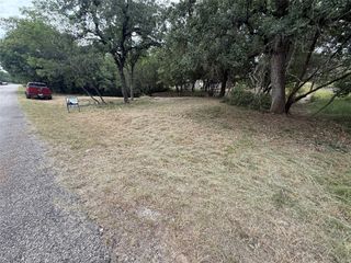 5808 Arrowhead Drive, Granbury, TX 76048