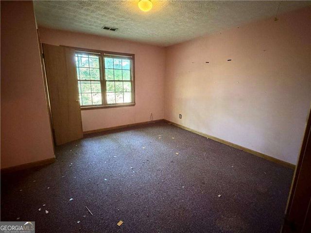 2500 Whitebluff Way, Buford, GA 30519